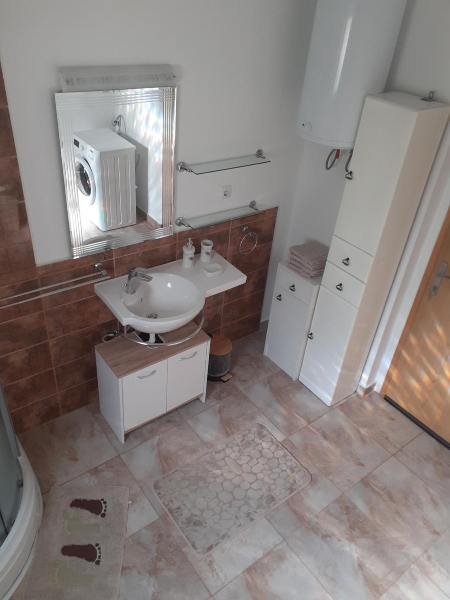 Apartments Balen Barbat na Rabu Bilik gambar